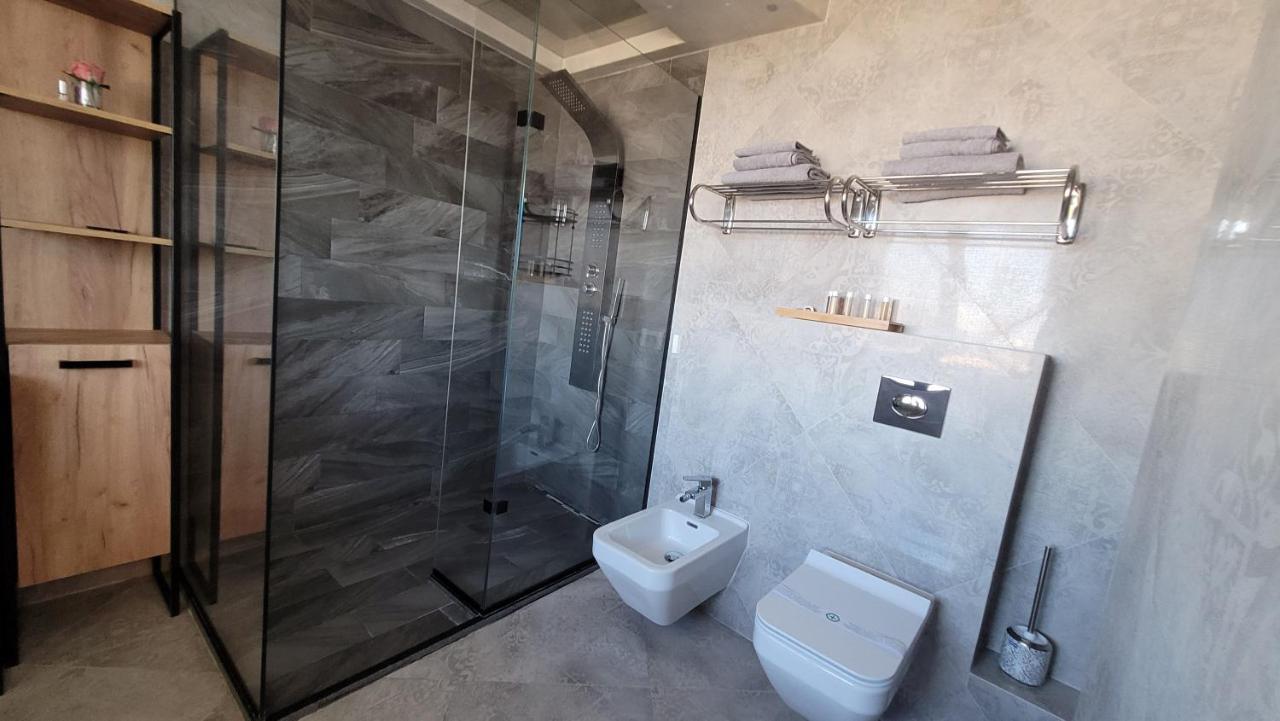 Terrace Suites ياش المظهر الخارجي الصورة